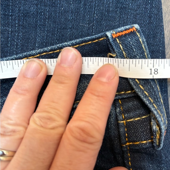 Sz 32 True Religion Joey Raw Hem Cutoff Jean Shorts - Picture 3 of 7